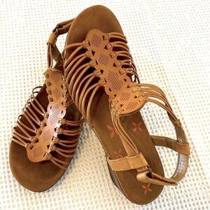 BareTraps Memory Foam Straps Wedge Sandals